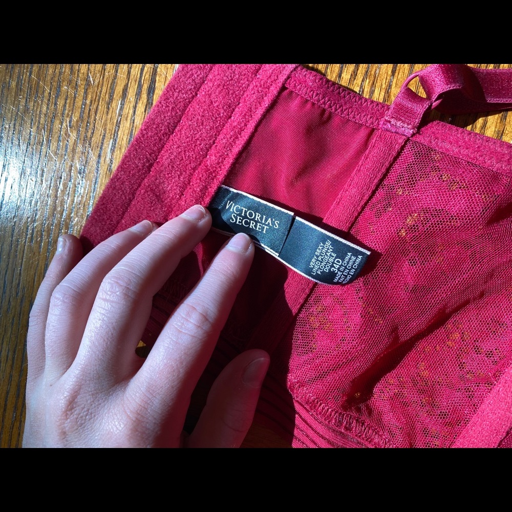 Victoria Secret Set - Picture 2 of 3